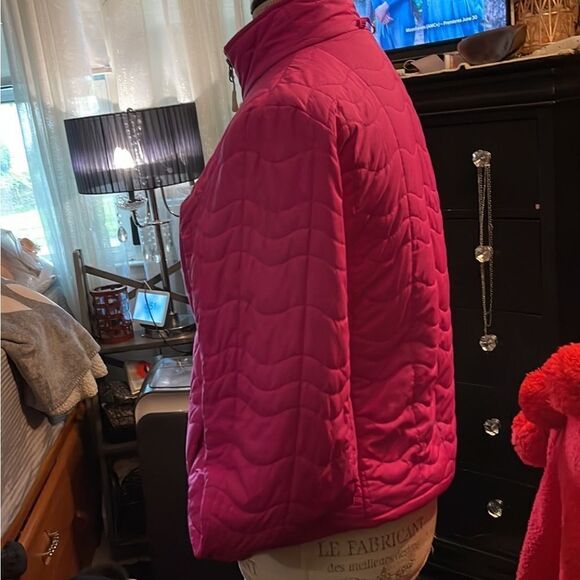 Northface thermoball sport active puffer packable jacket hot mr pink size medium - Picture 3 of 9